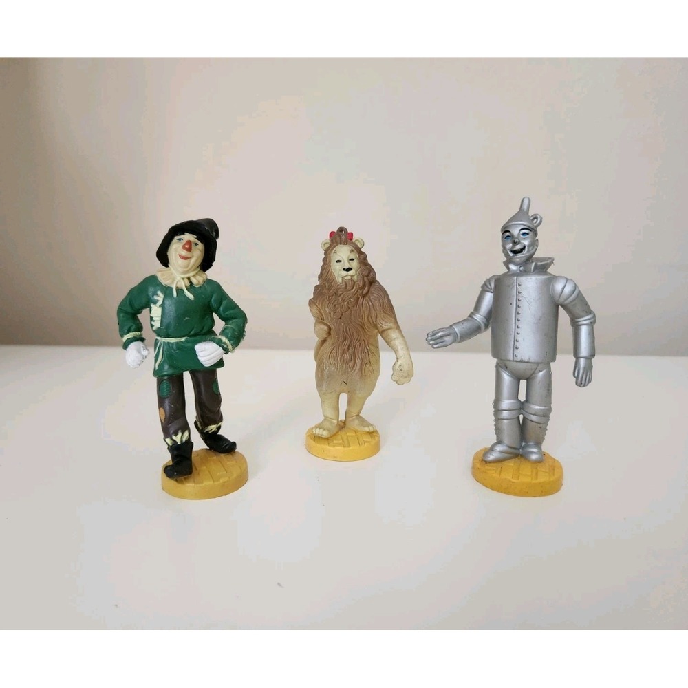 WIZARD OF OZ 1939 LOEW'S REN 1966 MGM 1987 TURNER MACAU PRESENTS Lots‎ Of 3